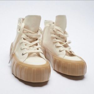 ZARA tan canvas high-top fashion sneakers